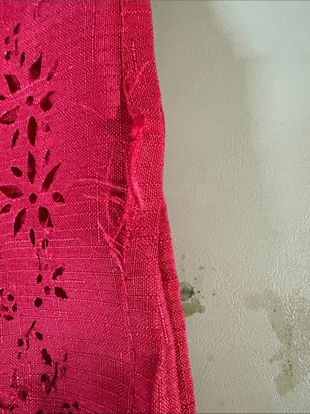 Red Cutwork Table Cloth 60”Wx120”L 8 Napkins - Red